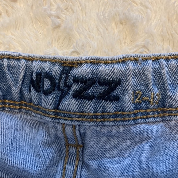 Girls High Waisted jean shorts - Picture 3 of 4